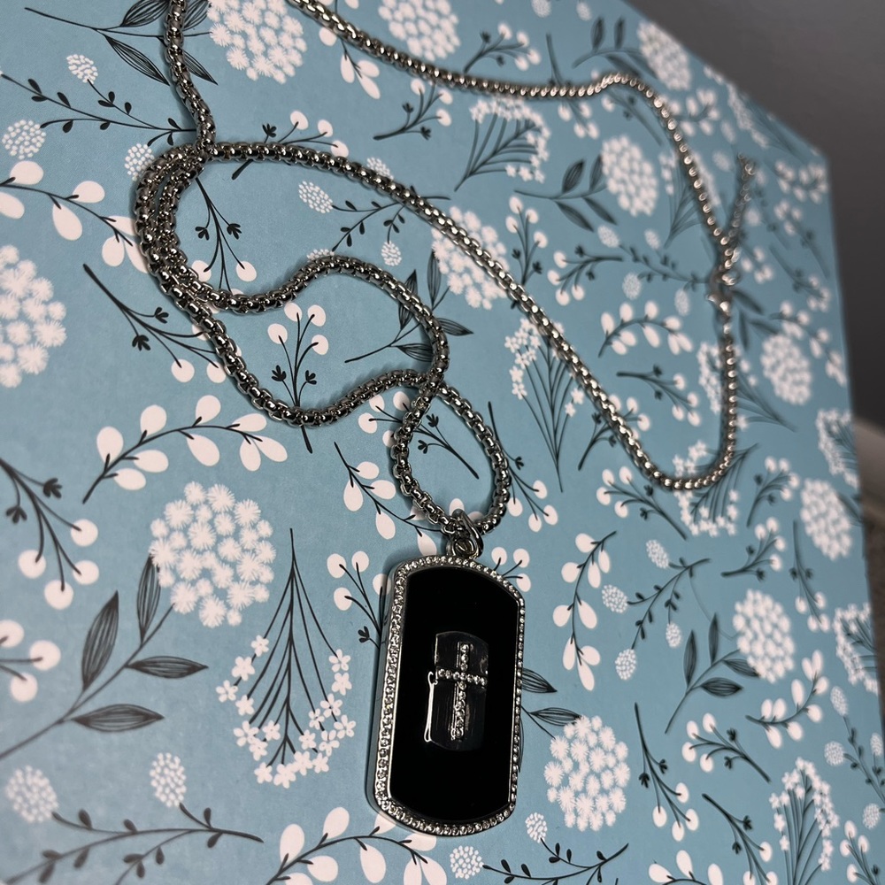 NWOT Cross Necklace